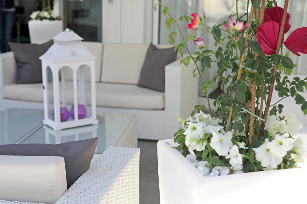 Hotel Bel Air Riccione Bagian luar foto