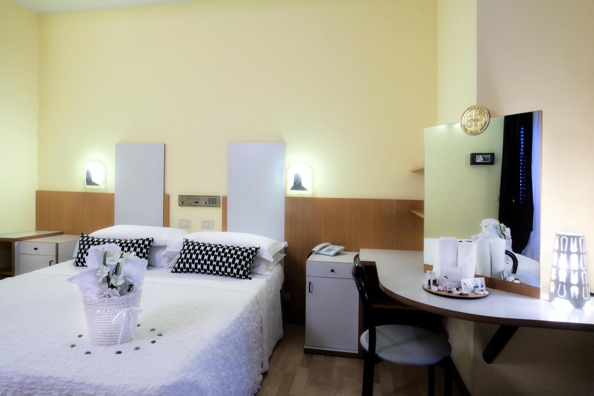 Hotel Bel Air Riccione Bagian luar foto