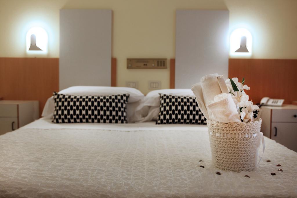 Hotel Bel Air Riccione Ruang foto