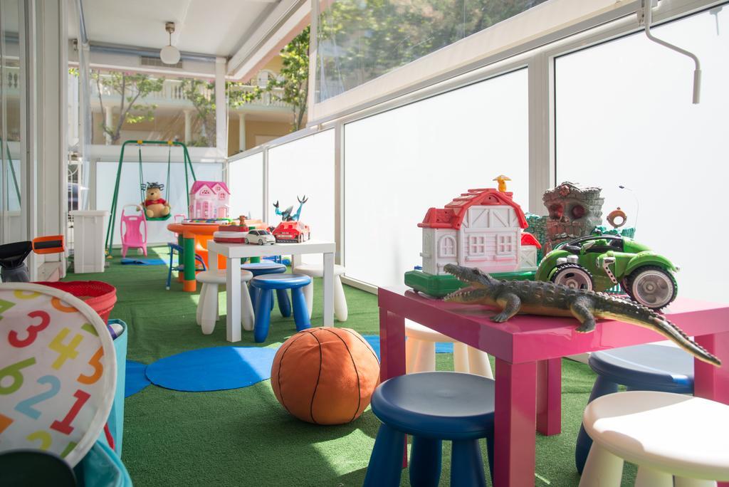 Hotel Bel Air Riccione Bagian luar foto